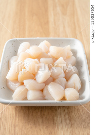 Scallop adductor muscle Scallop adductor muscle 139037654