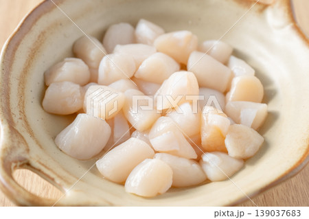Scallop adductor muscle Scallop adductor muscle 139037683