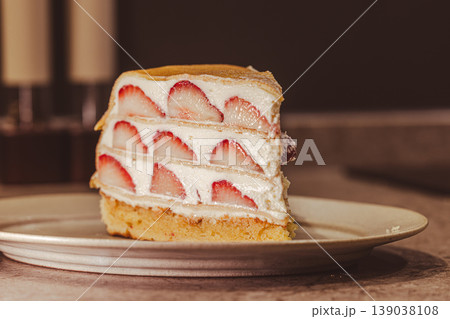 イチゴケーキ 苺ケーキ いちごケーキ 139038108