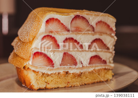 イチゴケーキ 苺ケーキ いちごケーキ 139038111
