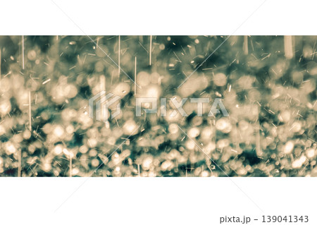 激しく降る雨のイメージ 139041343