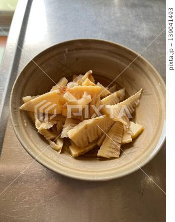 旬のたけのこの煮物 小鉢盛り 旬のたけのこの煮物 小鉢盛り 139041493