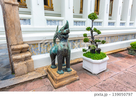 Bonsai tree in Wat Pho temple, Bangkok Bonsai tree in Wat Pho temple, Bangkok 139050797