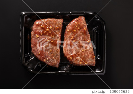 ［宮城県産］牛肉　ガーリックステーキ 139055623