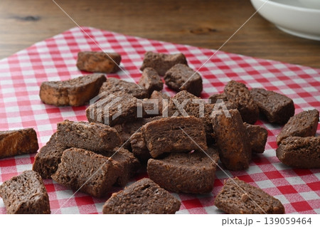 ちょいパクラスク　チョコ味 139059464