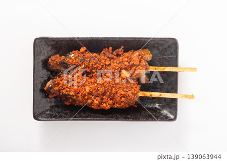 スパイシー焼き鳥　もも　（ザクザク　ラー油） 139063944