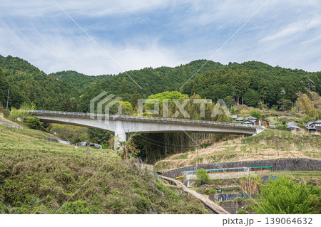 明日香村上(かむら)地区に架かる橋 きつわき橋 奈良県 明日香村上(かむら)地区に架かる橋 きつわき橋 奈良県 139064632
