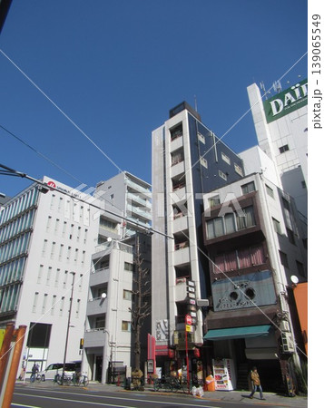 神田明神下交差点付近 139065549