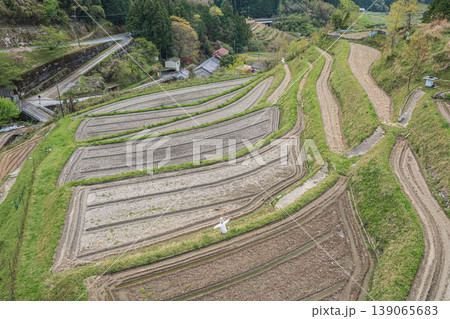 明日香村の絶景スポット 上(かむら)の棚田 奈良県高市郡 明日香村の絶景スポット 上(かむら)の棚田 奈良県高市郡 139065683