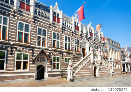 Stadhuis city hall in Alkmaar town centre, Netherlands Stadhuis city hall in Alkmaar town centre, Netherlands 139070273