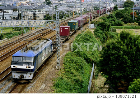 2007年 東海道線を走るEF210-128コンテナ貨物列車 2007年 東海道線を走るEF210-128コンテナ貨物列車 139071521