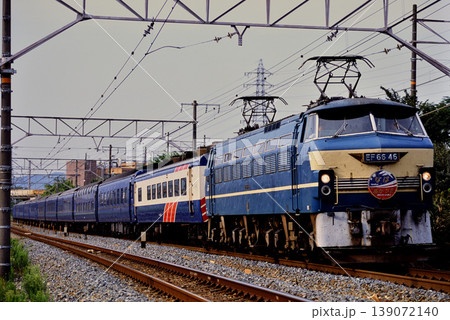 2007年 東海道線を走るEF6646ブルートレインなは・あかつき 2007年 東海道線を走るEF6646ブルートレインなは・あかつき 139072140