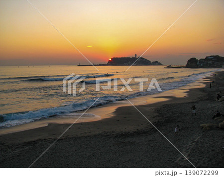 海・江の島の夕景 139072299