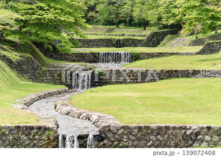 小川 渓流 新緑 公園 水路 石積み 日本 自然 風景 癒し 河川 都市公園 小川 渓流 新緑 公園 水路 石積み 日本 自然 風景 癒し 河川 都市公園 139072408