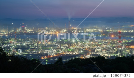 水島コンビナートの工場夜景 139074373