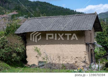 日本の岡山県新見市の古くてとても美しい建物 139078394