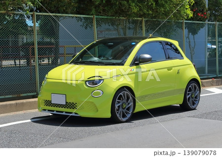 イタリア製のスポーツカー（電気自動車） 139079078