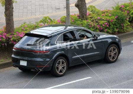 ドイツ製のSUV車両 ドイツ製のSUV車両 139079096