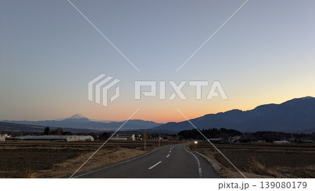 朝焼けと富士山 朝焼けと富士山 139080179