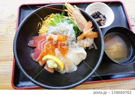 海鮮丼　和食 139080702