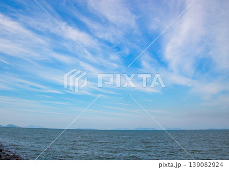 瀬戸内海上空に広がる巻雲 瀬戸内海上空に広がる巻雲 139082924