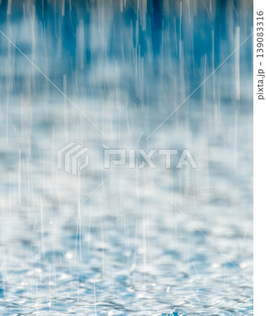 梅雨・激しく降る雨のイメージ 梅雨・激しく降る雨のイメージ 139083316