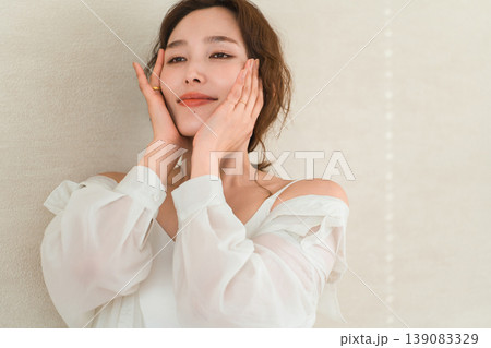 美容,スキンケア,美肌,メイクアップイメージの女性 美容,スキンケア,美肌,メイクアップイメージの女性 139083329