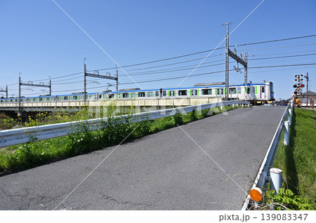 鉄道　私鉄・東武野田線　元荒川を渡る60000系 139083347