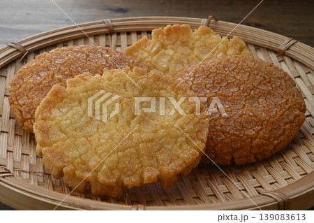 歌舞伎揚　瑞夢しょうゆ味　瑞夢えび味 139083613