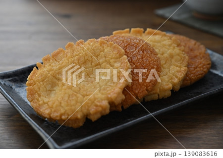 歌舞伎揚　瑞夢しょうゆ味　瑞夢えび味 139083616