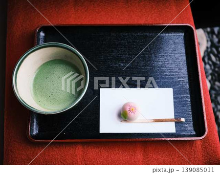 日本の伝統文化、茶道イメージの抹茶 日本の伝統文化、茶道イメージの抹茶 139085011