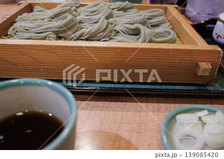 新潟名物のつるしこの美味しいへぎそば 新潟名物のつるしこの美味しいへぎそば 139085420