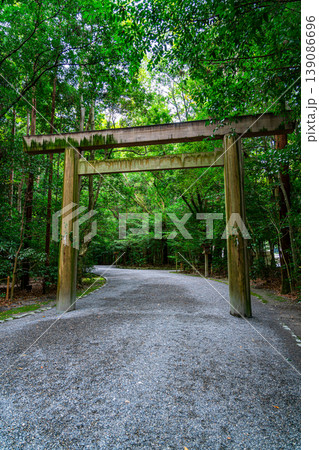 【三重県】神聖な雰囲気が漂う伊勢神宮の外宮 【三重県】神聖な雰囲気が漂う伊勢神宮の外宮 139086696