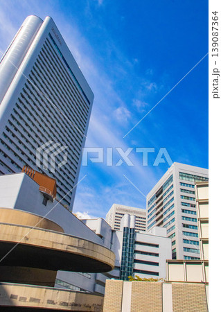 【大阪風景】大阪駅南側周辺の空とビル群 【大阪風景】大阪駅南側周辺の空とビル群 139087364