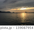 大槌島と瀬戸内海の夕景（横） 139087954