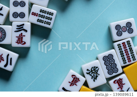 並ぶマージャン牌 139089611