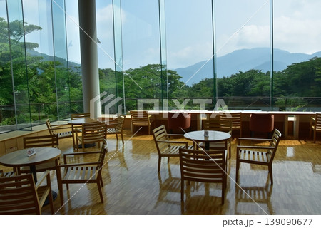 神奈川県　箱根ビジターセンターのラウンジ 139090677
