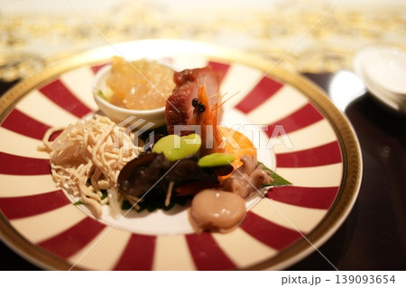 レストランで味わう絶品の中華料理 観光地での楽しい食事タイム レストランで味わう絶品の中華料理 観光地での楽しい食事タイム 139093654
