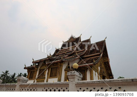 ホー・プラバン寺院【ラオス・ルアンパバーン】 ホー・プラバン寺院【ラオス・ルアンパバーン】 139093708