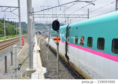 JR北海道北海道新幹線の奥津軽いまべつ駅の風景 JR北海道北海道新幹線の奥津軽いまべつ駅の風景 139093988