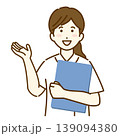 説明する看護師の女性のイラスト 139094380