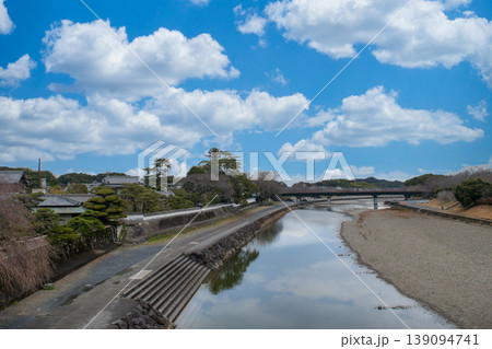 おかげ横丁近くの五十鈴川 139094741