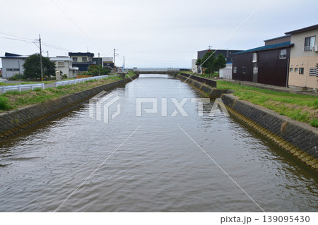 JR東日本津軽線の蟹田駅から油川駅までの国道280号の風景 139095430