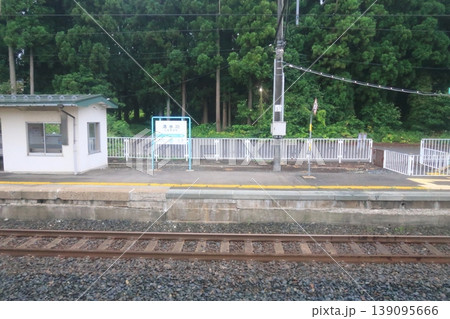 青い森鉄道清水川駅の風景 139095666