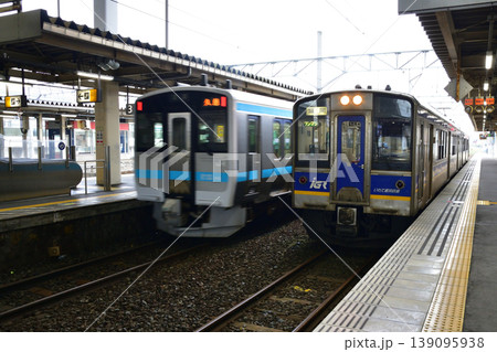 青い森鉄道青い森鉄道線 八戸駅から苫米地駅までの車窓風景(2023年) 青い森鉄道青い森鉄道線 八戸駅から苫米地駅までの車窓風景(2023年) 139095938