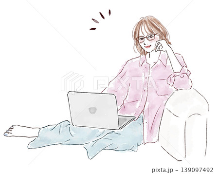 パソコンで仕事をしている女性 139097492