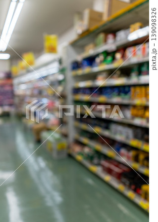 ドラッグストア店内のアウトフォーカス背景素材 ドラッグストア店内のアウトフォーカス背景素材 139098326