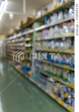 ドラッグストア店内のアウトフォーカス背景素材 ドラッグストア店内のアウトフォーカス背景素材 139098334