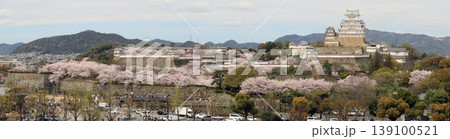 桜の季節の姫路城(パノラマ写真) 桜の季節の姫路城(パノラマ写真) 139100521