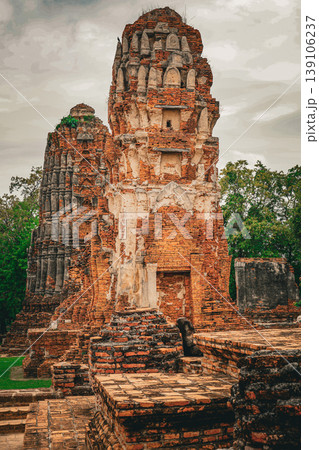 崩壊した古代建築 139106237